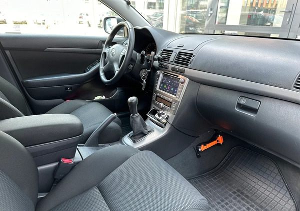 Toyota Avensis cena 23000 przebieg: 245000, rok produkcji 2008 z Gdańsk małe 781